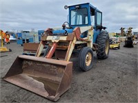 Ford 3910 Tractor Loader