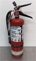 DRY CHEMICAL FIRE EXTINGUISHER 3-A,40-B:C,