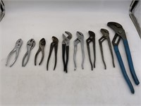 BUNDLE OF MISCELLANEOUS WRENCHES