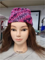 pink and purple yarn beanie