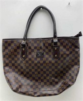 Lady’s purse no brand
