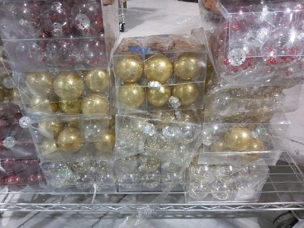 Lot of 15, Christmas ball decorations, Various des