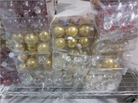 Lot of 15, Christmas ball decorations, Various des