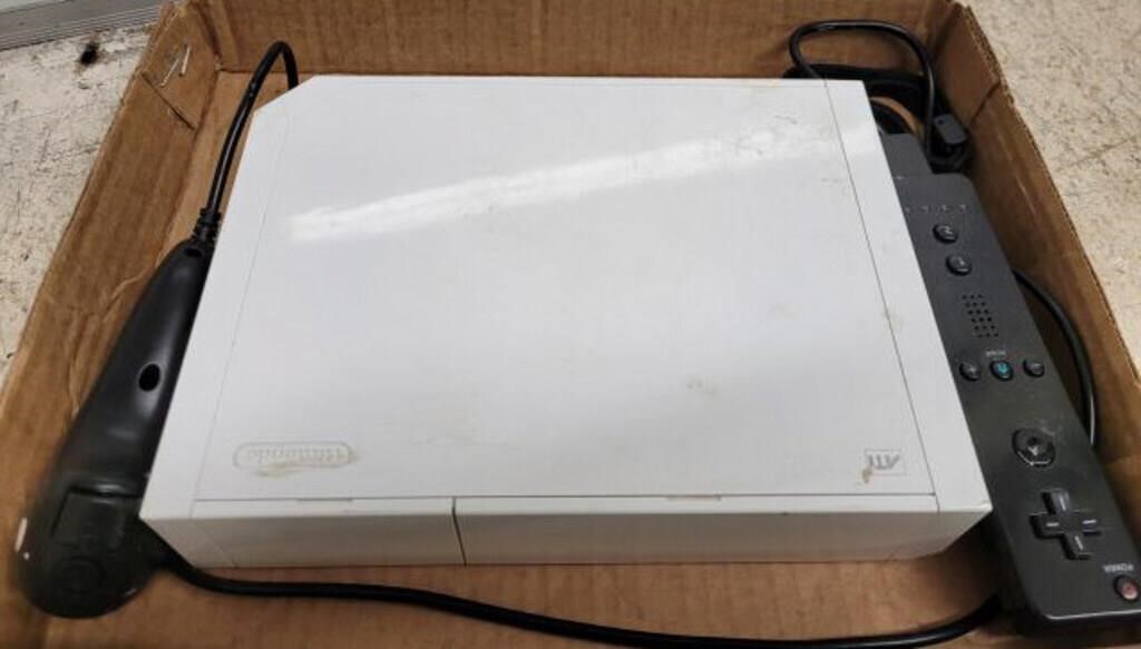 WII CONSOLE WITH CONTROLLER