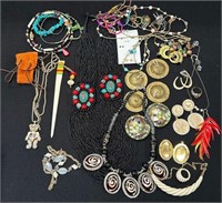 N - MIXED LOT OF COSTUME JEWELRY (D2)