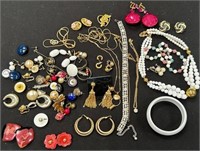 N - MIXED LOT OF COSTUME JEWELRY (J2)