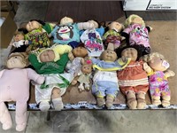 Large Lot of Cabbage Patch Dolls