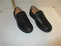 Men's Sz 8.5 Shoes