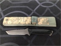Gerber Fixed Blade Survival Knife w/Camo Sheath