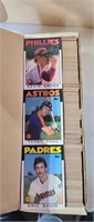 Assorted baseball cards