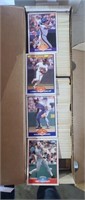 Assorted baseball cards