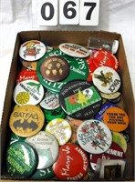 Large Lot of Vintage Pinback Buttons