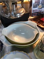 Vintage green mixing bowls