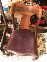Chair velvet seat broken