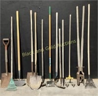 (12) Outdoor Hand Garden Tools