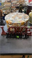DECORATIVE ROUND BOX W/ LID, LOVE & FAMILY SIGNS