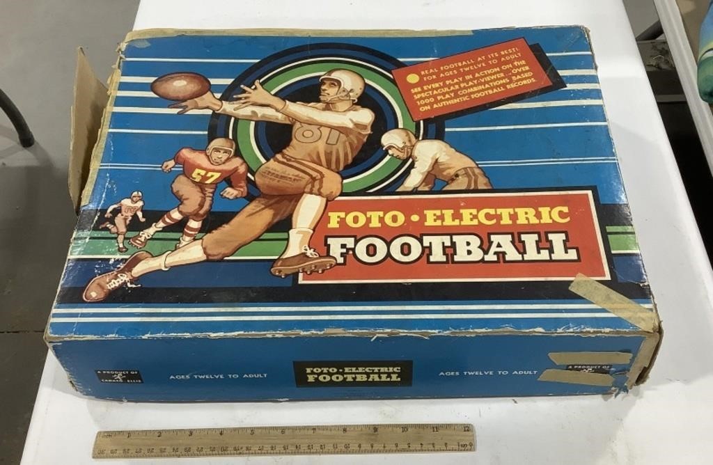 1956 Foto electric football game -turns on