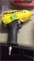SNAP ON AIR IMPACT WRENCH-YELLOW