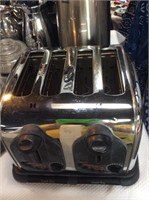 GE four slice toaster