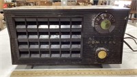 Admiral mantle radio model 5R32N