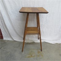 Side Table / Plant Stand