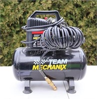 Team Mechanix 2 Gal Air Compressor
