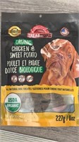 227 g Organic Chicken Dog Treat