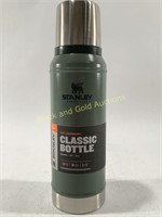 New STANLEY Classic Bottle Medium 1 QT