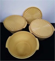 Three vintage 10x 5.5 in Tupperware bowls with