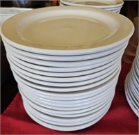 Lot of 20 9" plates