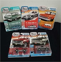 Collectible Auto World modern muscle cars and