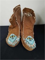 Large Native American moccasins no size but the