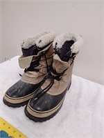 Sorel size 8 winter boots