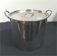 11.5 x 9.5 inch stock pot with lid