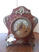 FS Victorian style mantle clock with key