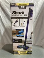 Shark Cordless Pet Plus Vacuum (Pre-owned,