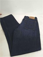 Size 34 / 34 Levi's 514 jeans