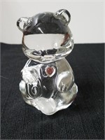 Fenton bear with  gemstone heart 3.5 in tall