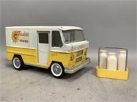 Borden's Fresh Milk Delivery Van with Milk Crate