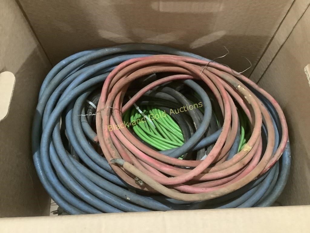 Cables / Extension Cords