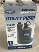 NIB Superior Submersible Pump, 1/4hp