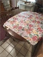 Kitchen table & 6 chairs