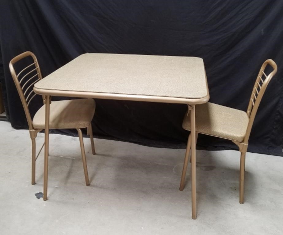Vintage card table with two chairs 27.5 X 35 x 35