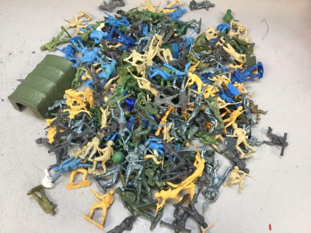 Assorted Army Men