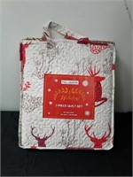 New full/queen holiday three-piece quilt set