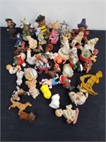 Group of miscellaneous figurines