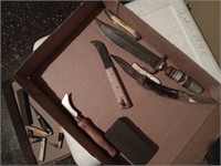 Sharpening stone and 6 knives