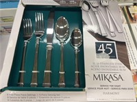 Mikasa Harmony 45-piece Flatware Set