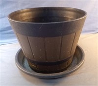 Flower pot with base plastic