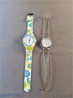 2 plastic women's watches